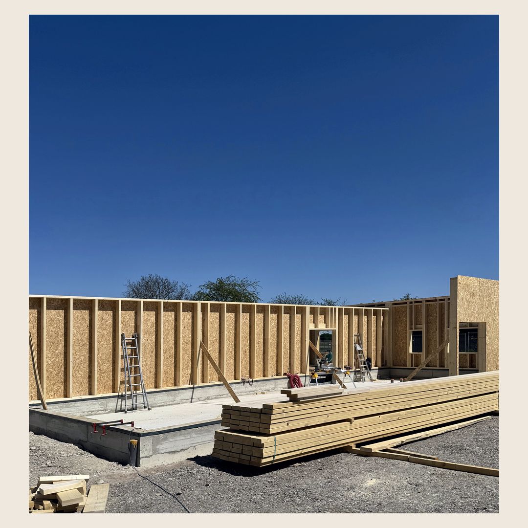 Chantier de l’atelier Destribois à Zellwiller : les premiers murs montés (photo 1 sur 5)
